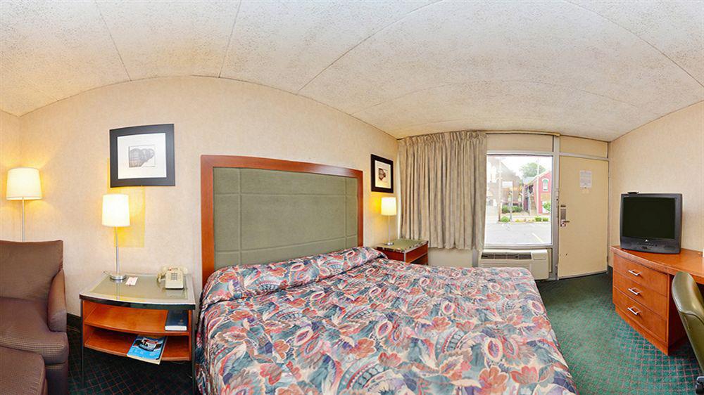 Econo Lodge Zanesville Exterior foto